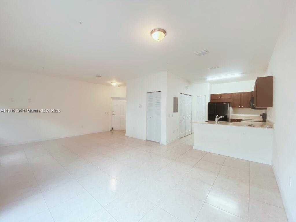 CENTURY PARK WEST - Residential Lease