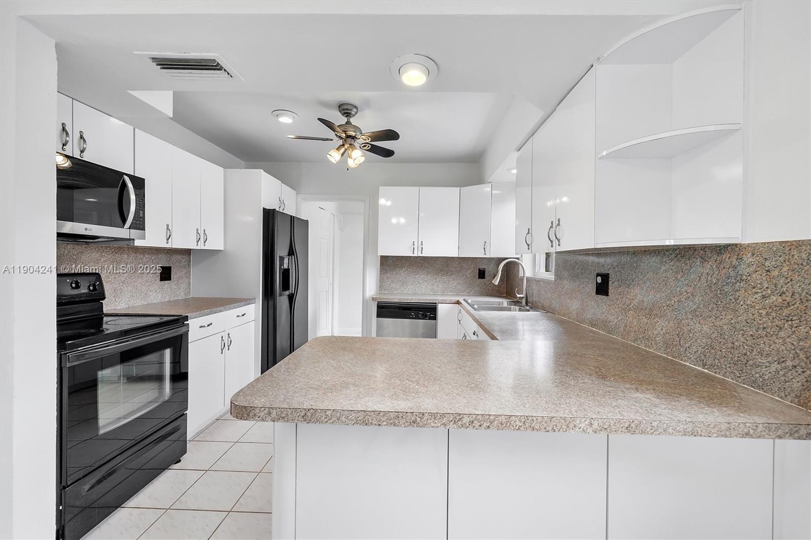 CUTLER RIDGE SEC 6 - Residential