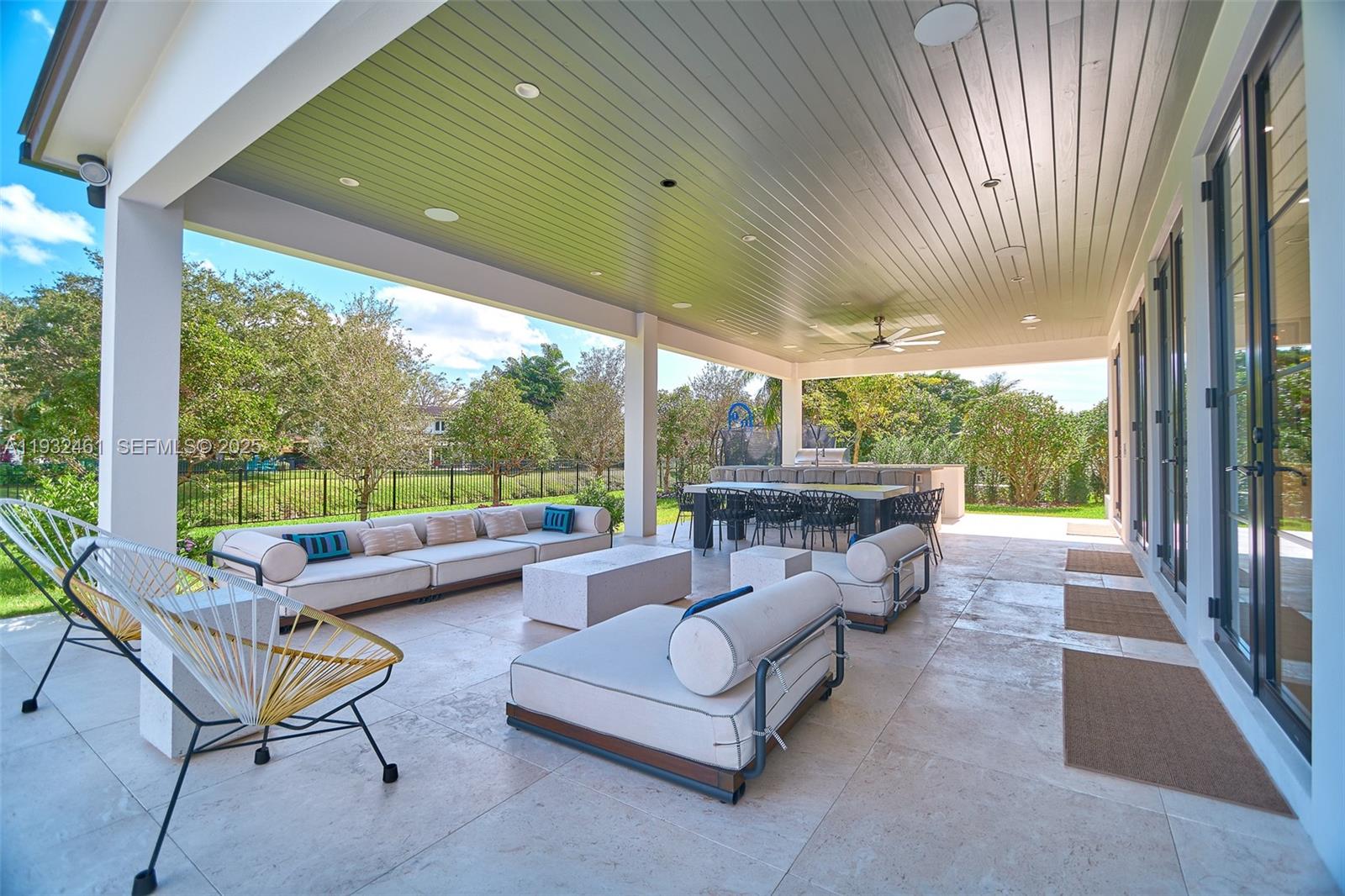 KENDALL PARK ESTATES - Residential