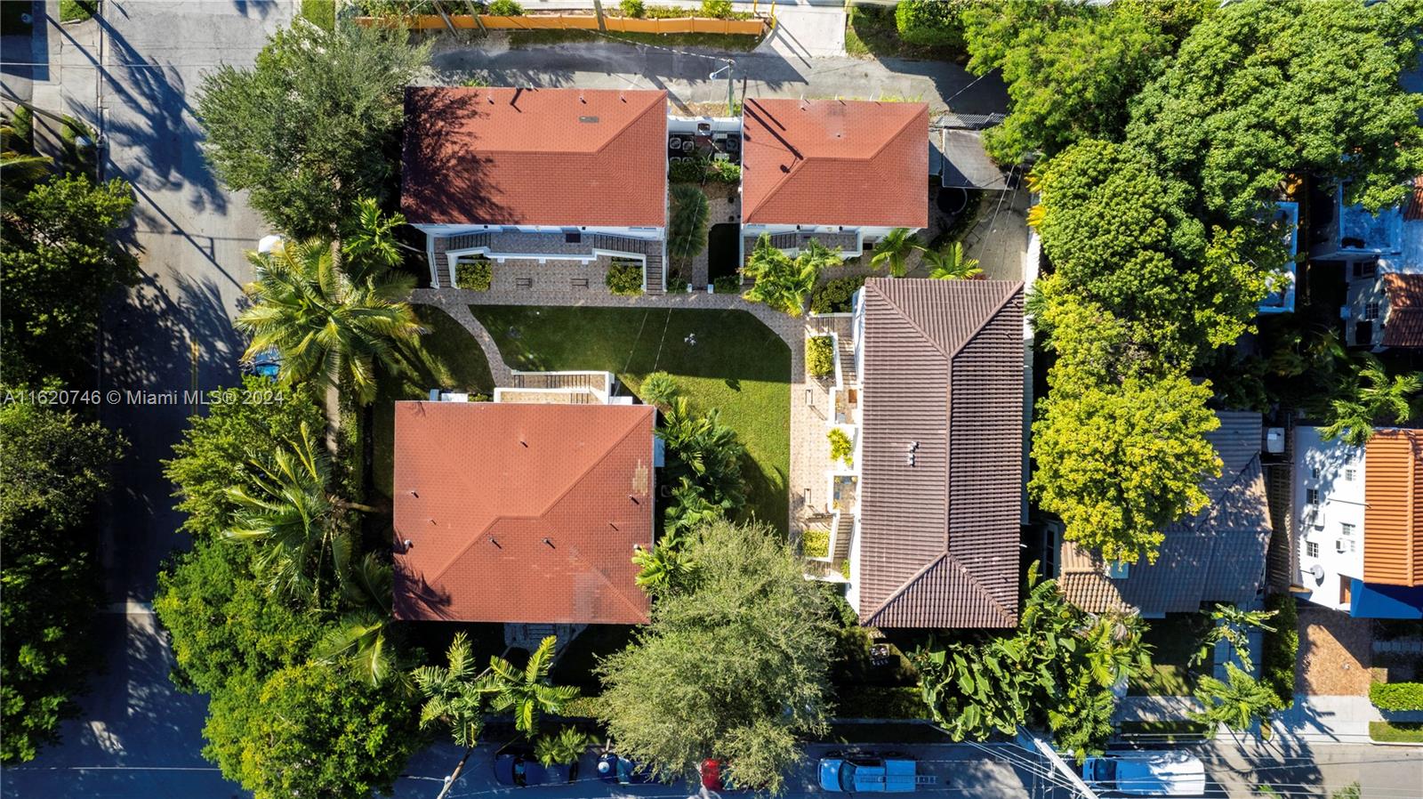 AQUA MARINE - Residential Lease