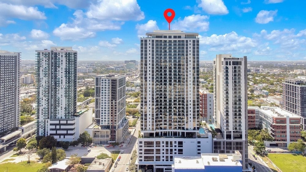 1600 NE 1st Ave 2811
