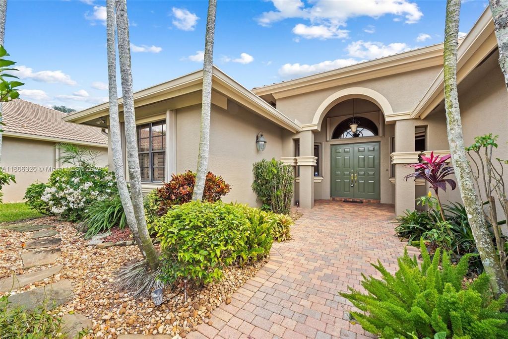 Photo of 11034 Via San Remo, Boynton Beach, FL 33437 (MLS # A11806326)