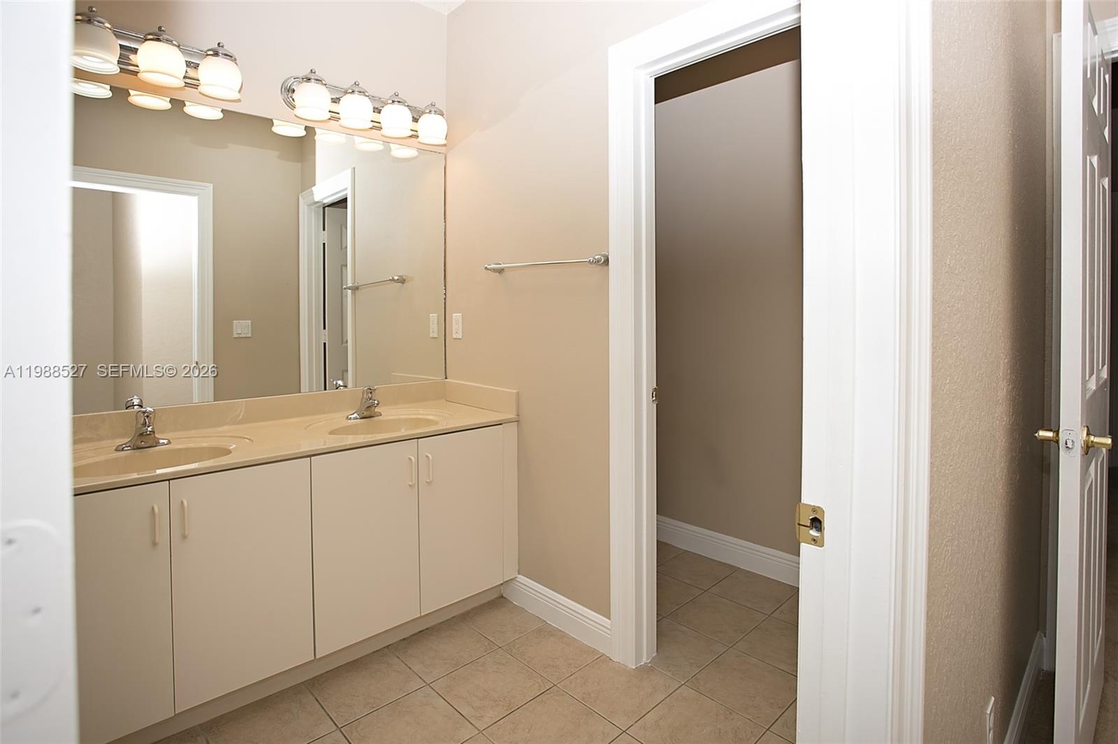 Mirabella - Residential Lease