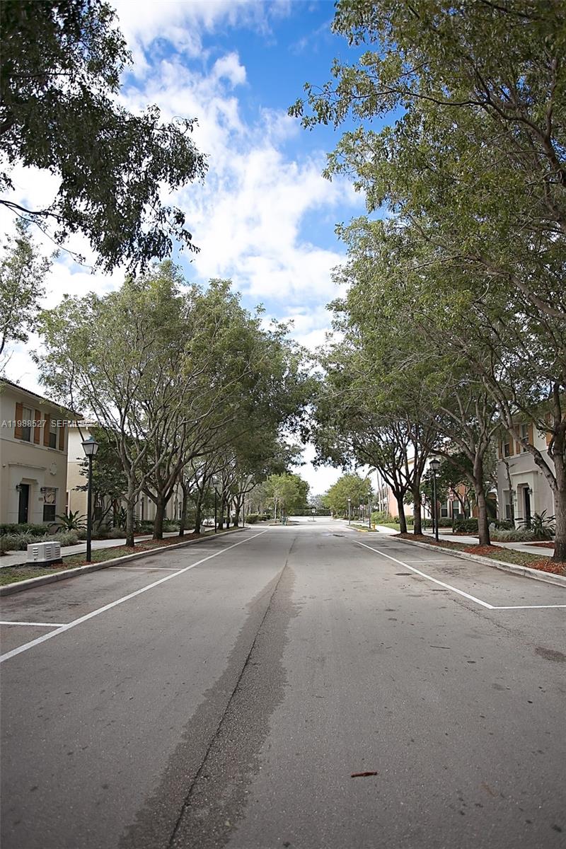 Mirabella - Residential Lease