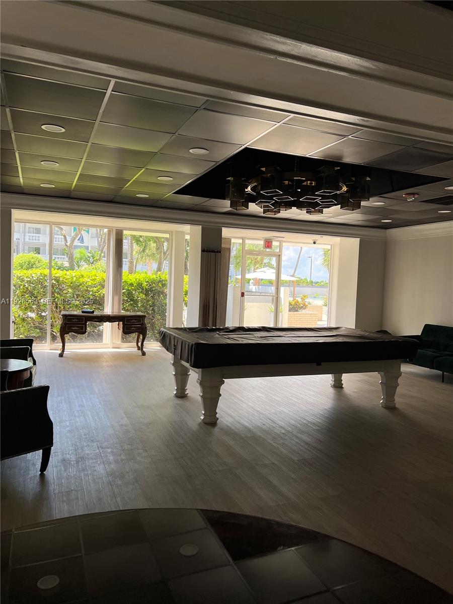 KENNEDY HOUSE CONDO - Residential