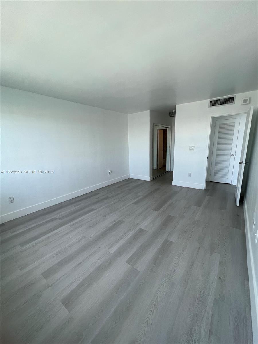 KENNEDY HOUSE CONDO - Residential