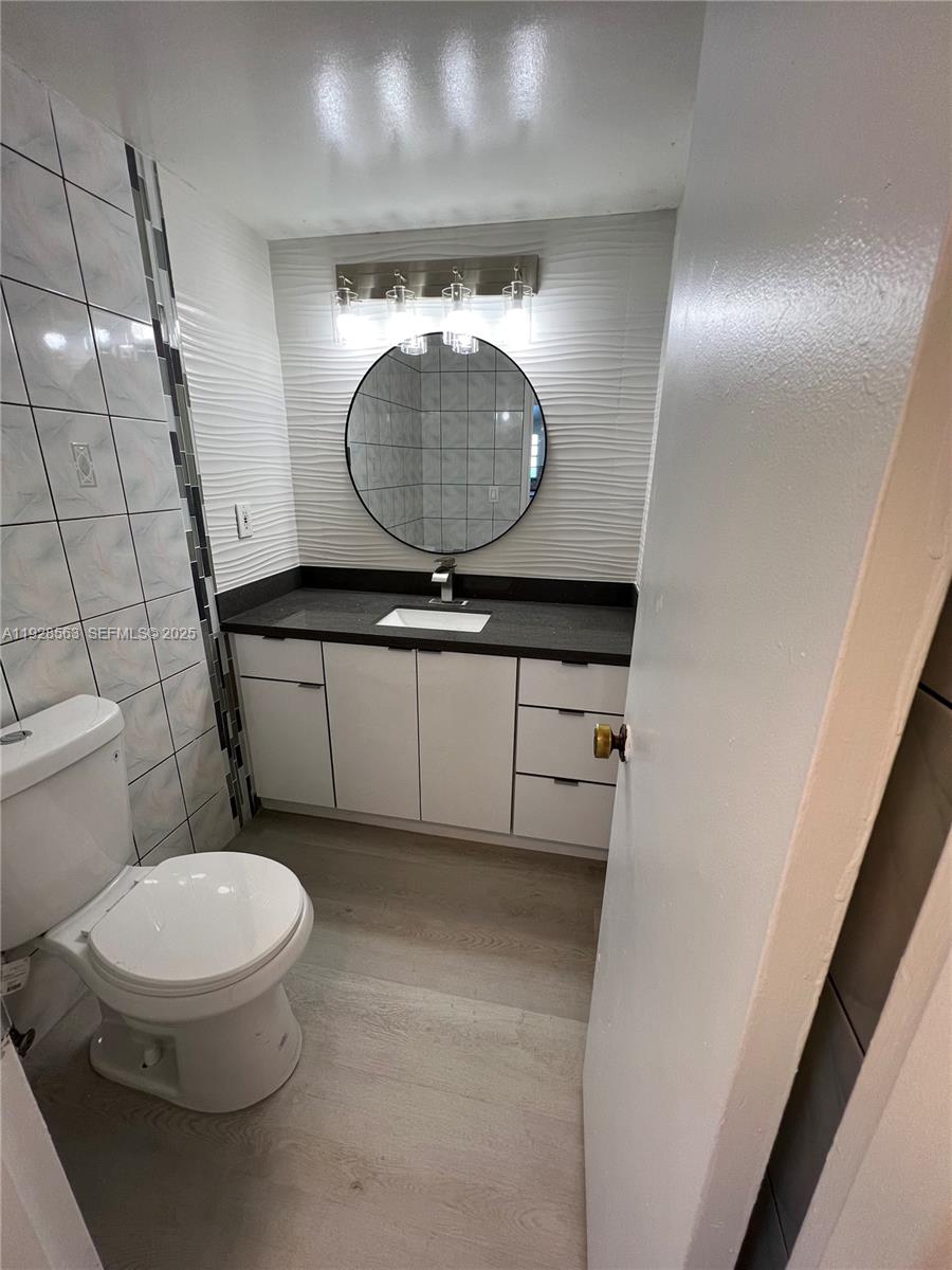 KENNEDY HOUSE CONDO - Residential