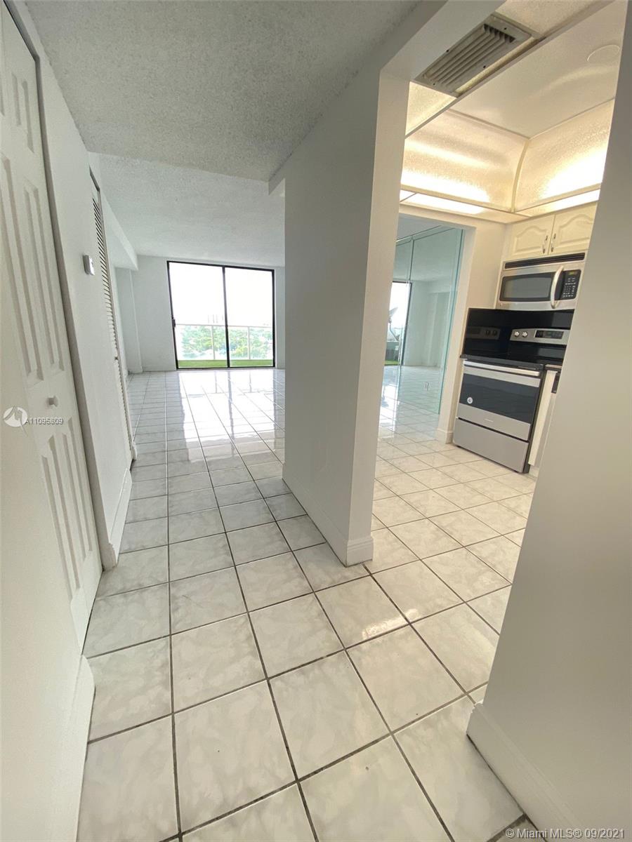 SAILBOAT CAY CONDO - Residential Lease