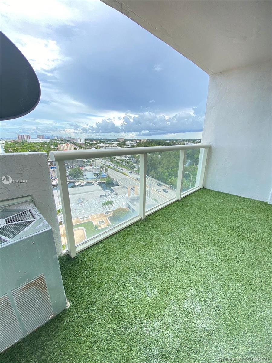SAILBOAT CAY CONDO - Residential Lease