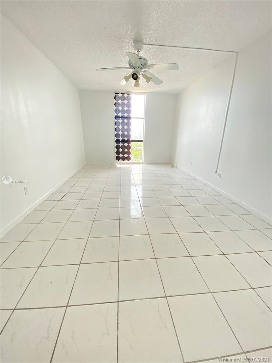 SAILBOAT CAY CONDO - Residential Lease
