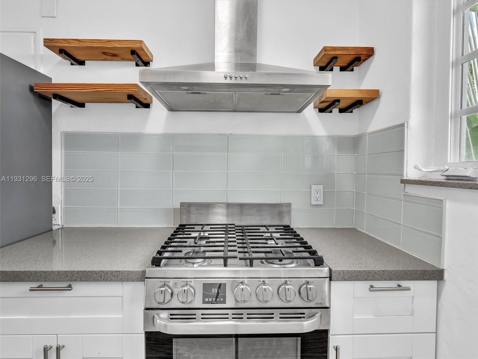 1005 MERIDIAN CONDO - Residential Lease