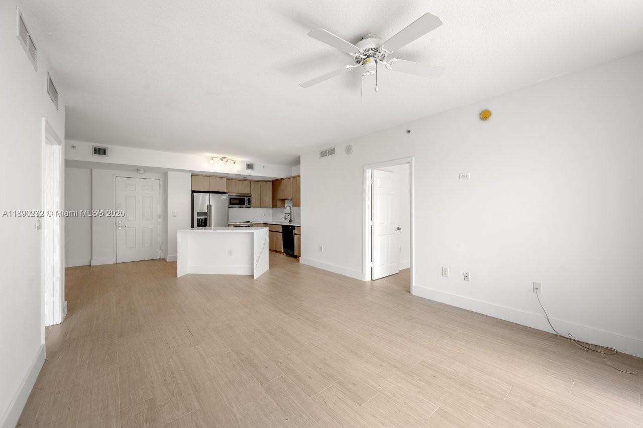 Veranda Condo - Residential Lease
