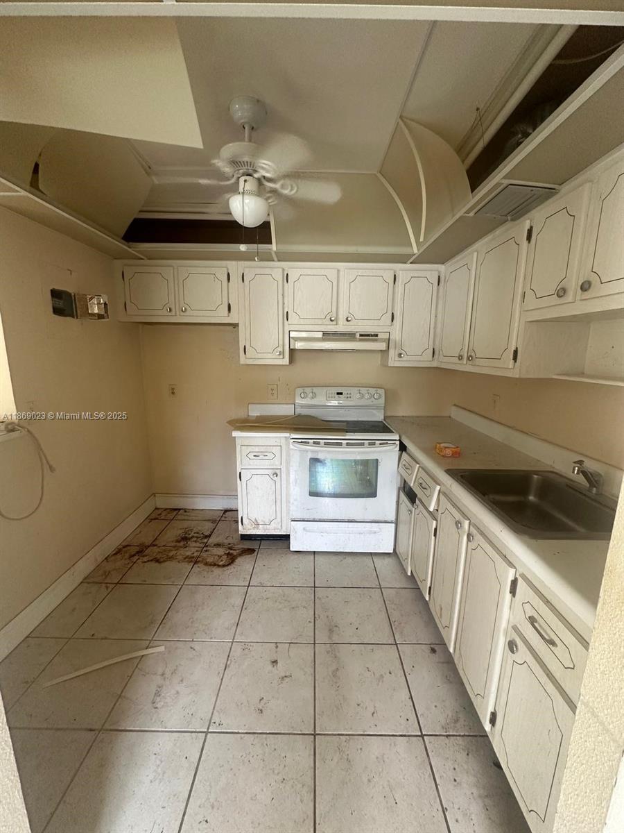 KINGS POINT MONACO CONDOS - Residential