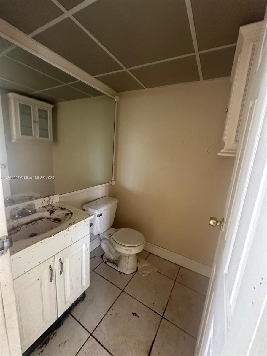 KINGS POINT MONACO CONDOS - Residential