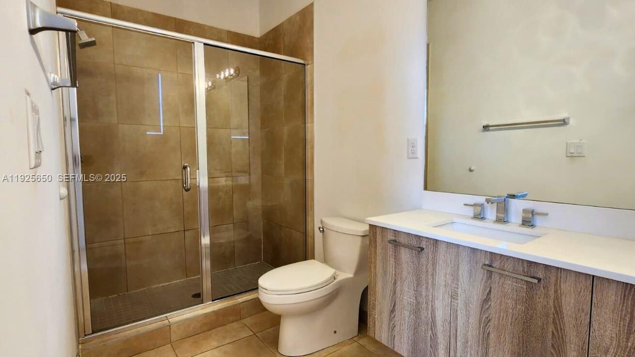 URBAN VILLAGE AT 5TH AVE - Residential Lease