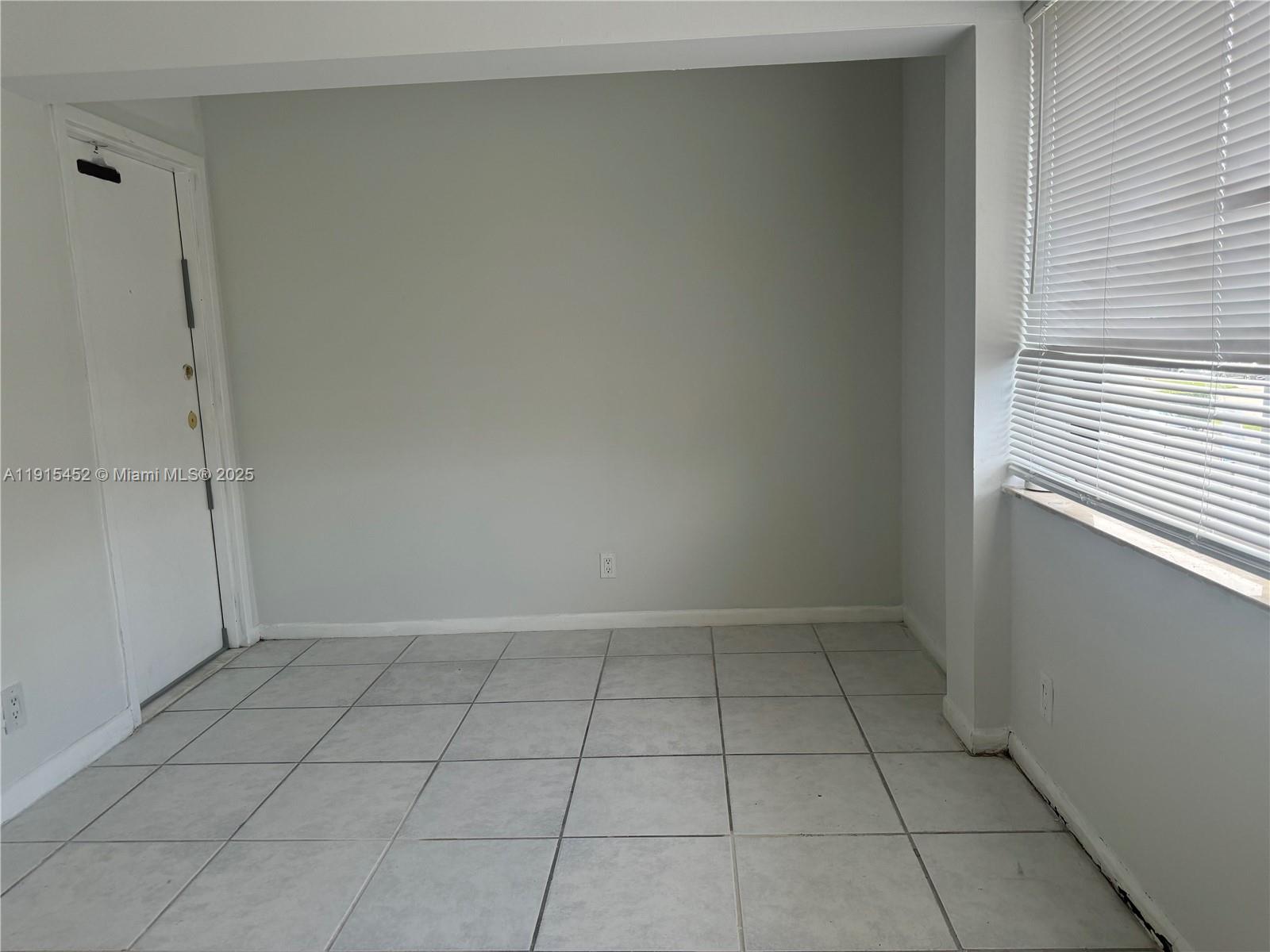 SOMMERSET CONDOMINIUMS - Residential Lease