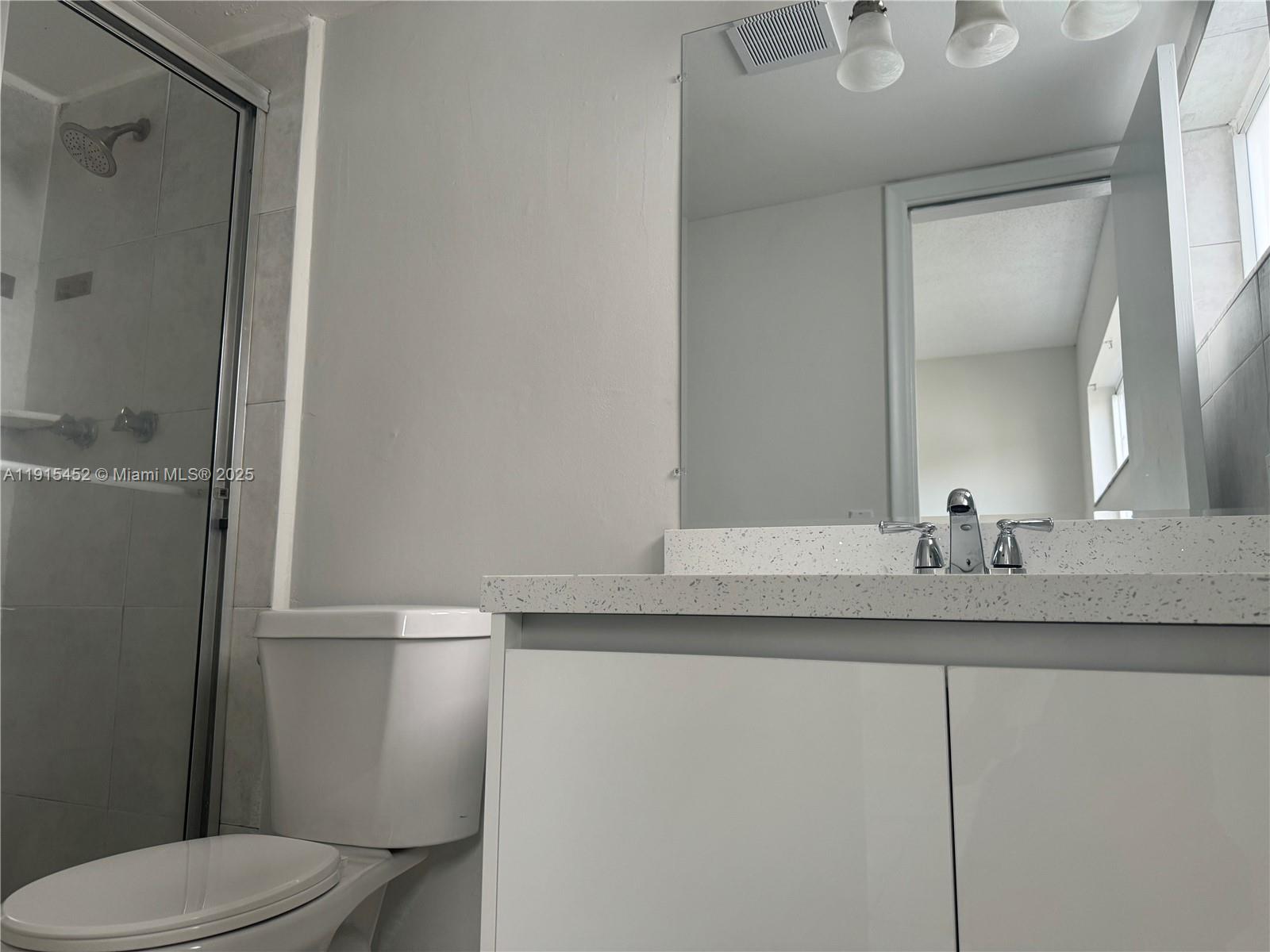 SOMMERSET CONDOMINIUMS - Residential Lease