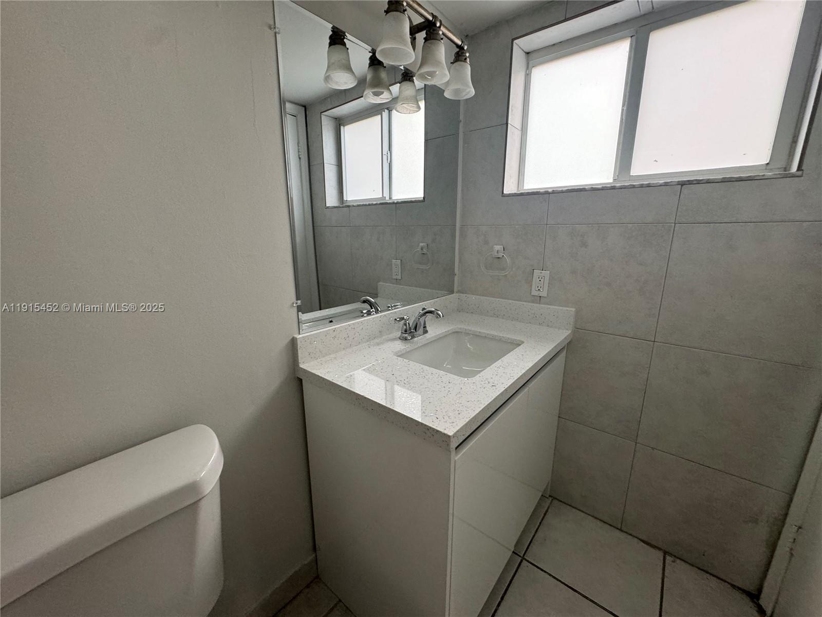 SOMMERSET CONDOMINIUMS - Residential Lease