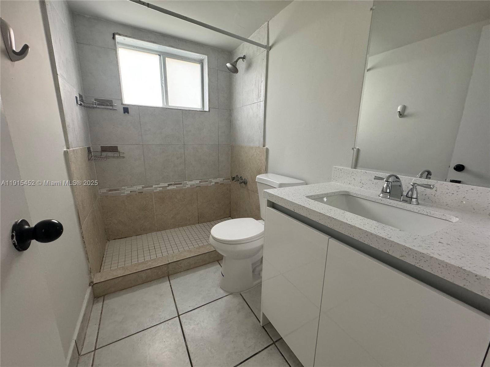 SOMMERSET CONDOMINIUMS - Residential Lease