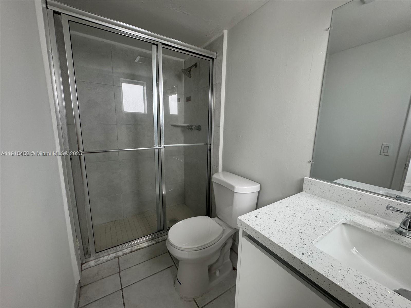 SOMMERSET CONDOMINIUMS - Residential Lease