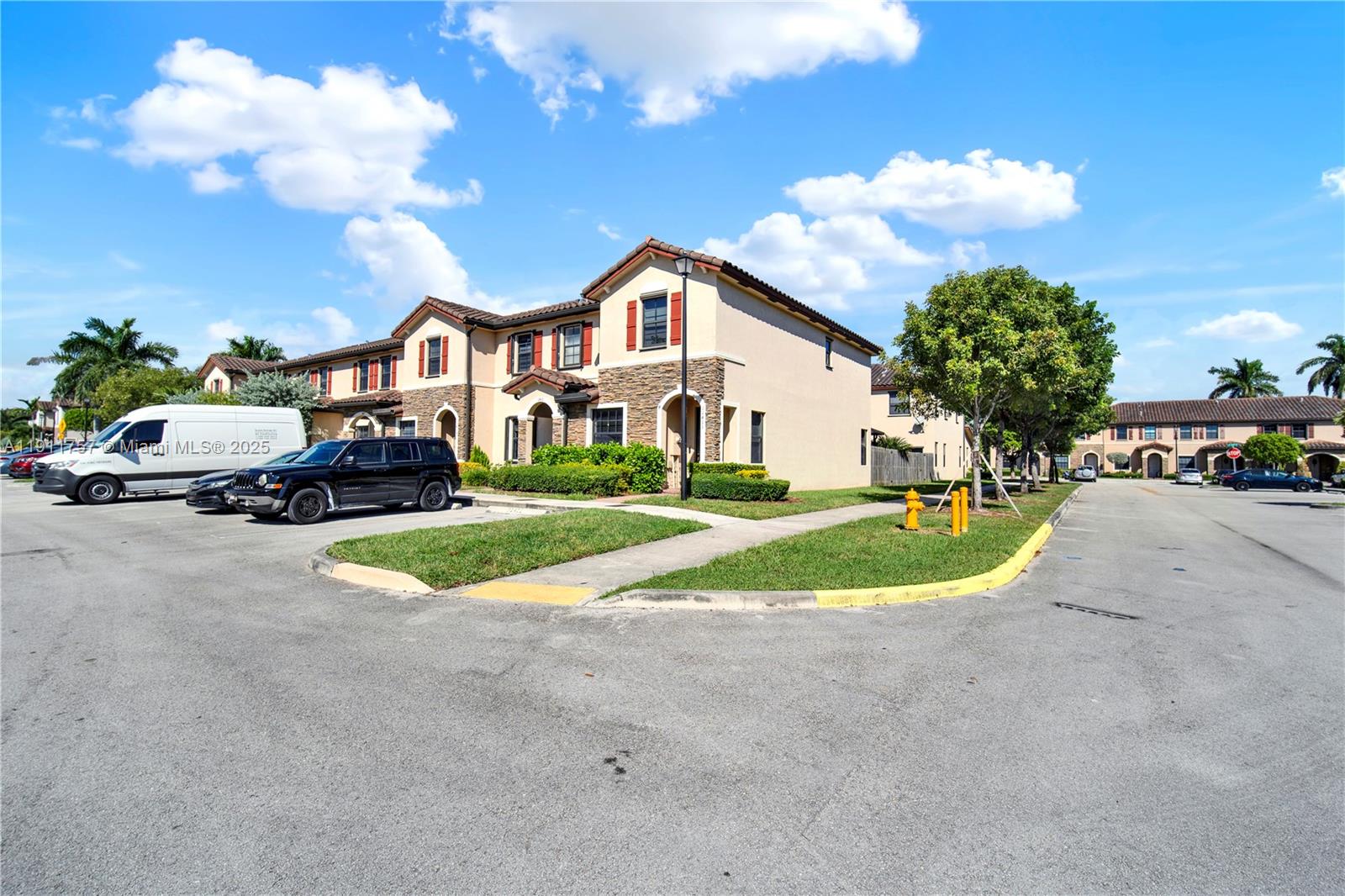 COCO PALM ESTATES - Residential