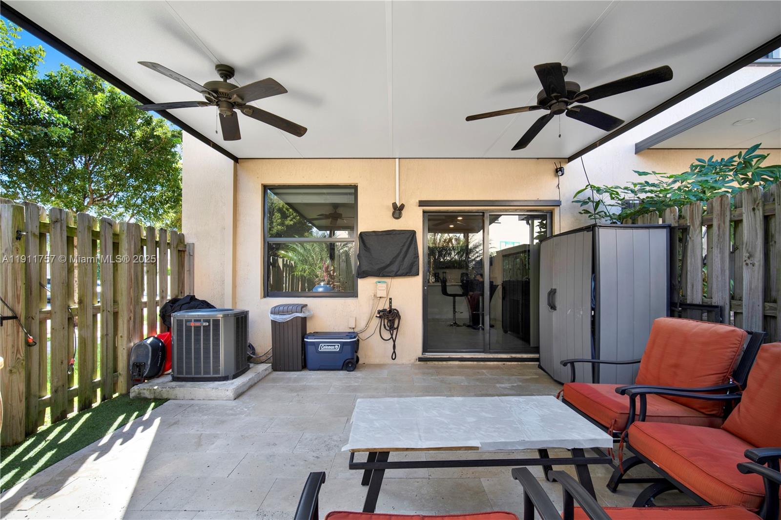 COCO PALM ESTATES - Residential