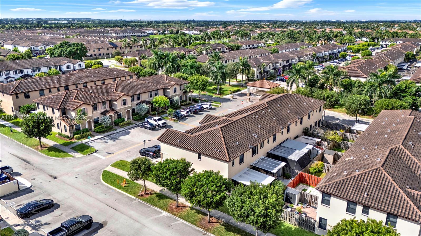 COCO PALM ESTATES - Residential