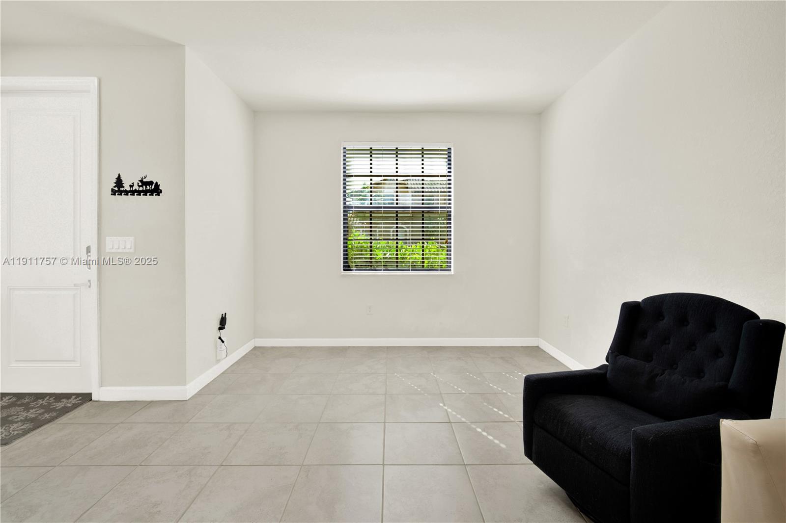 COCO PALM ESTATES - Residential