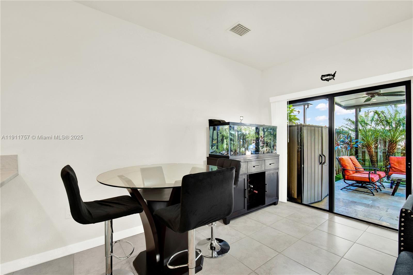 COCO PALM ESTATES - Residential