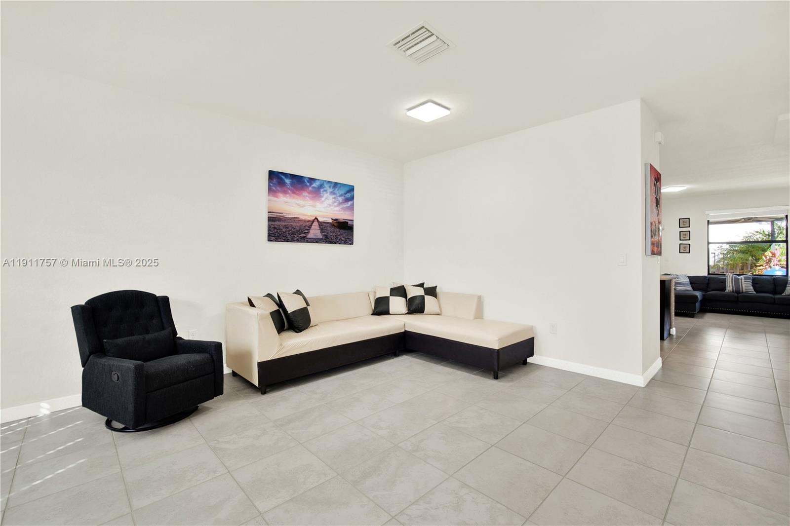 COCO PALM ESTATES - Residential