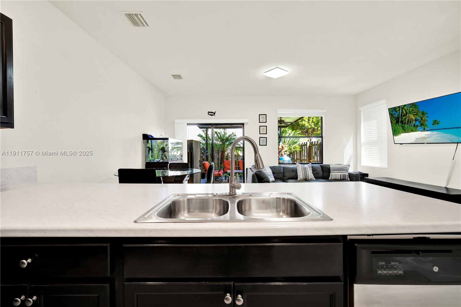 COCO PALM ESTATES - Residential