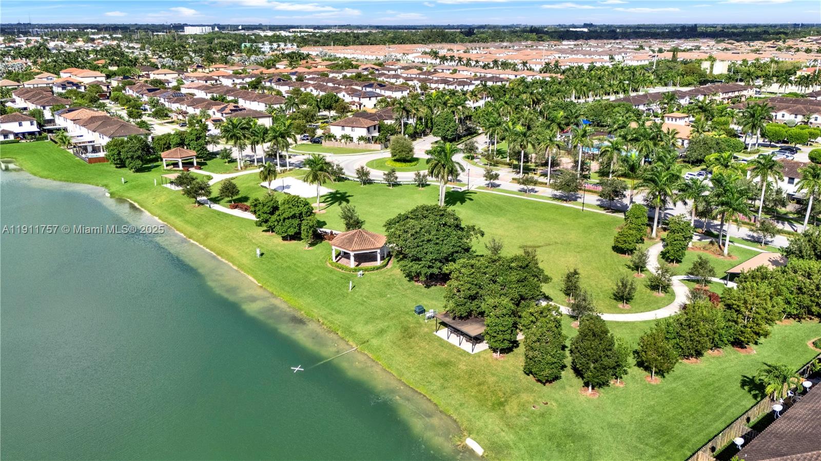 COCO PALM ESTATES - Residential