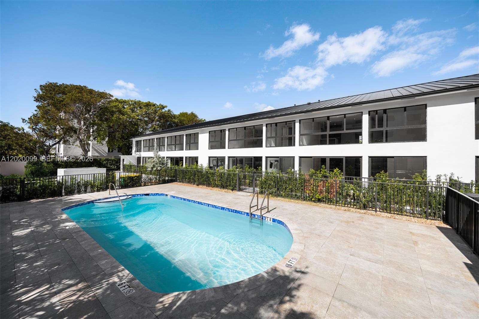 BAHAMA HOUSE SOUTH CONDO - Residential