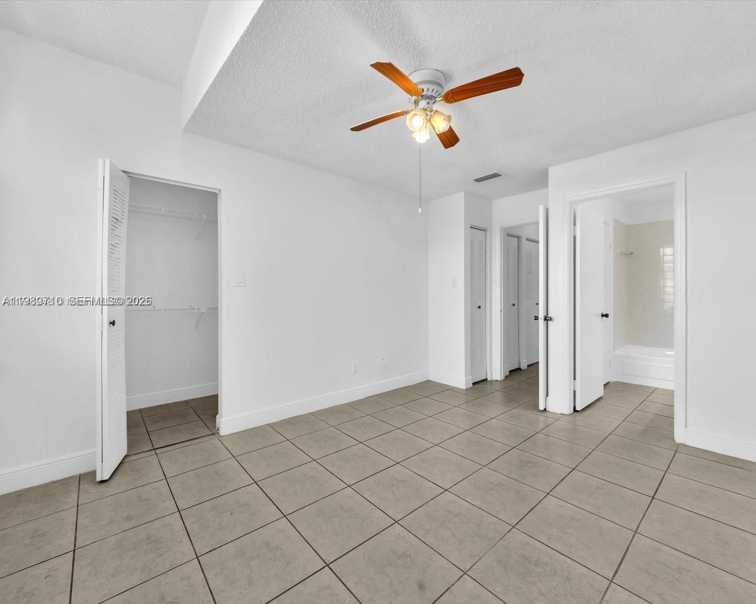 ROYAL PALM PLACE - Residential