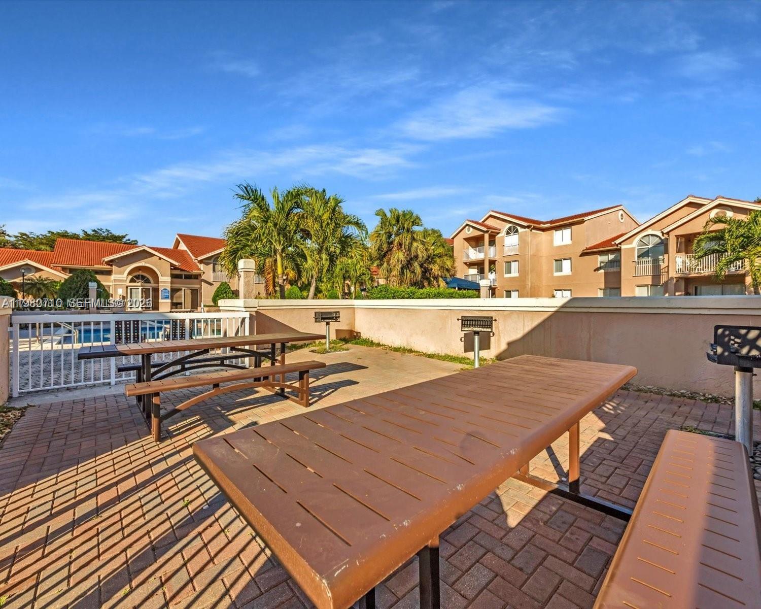 ROYAL PALM PLACE - Residential