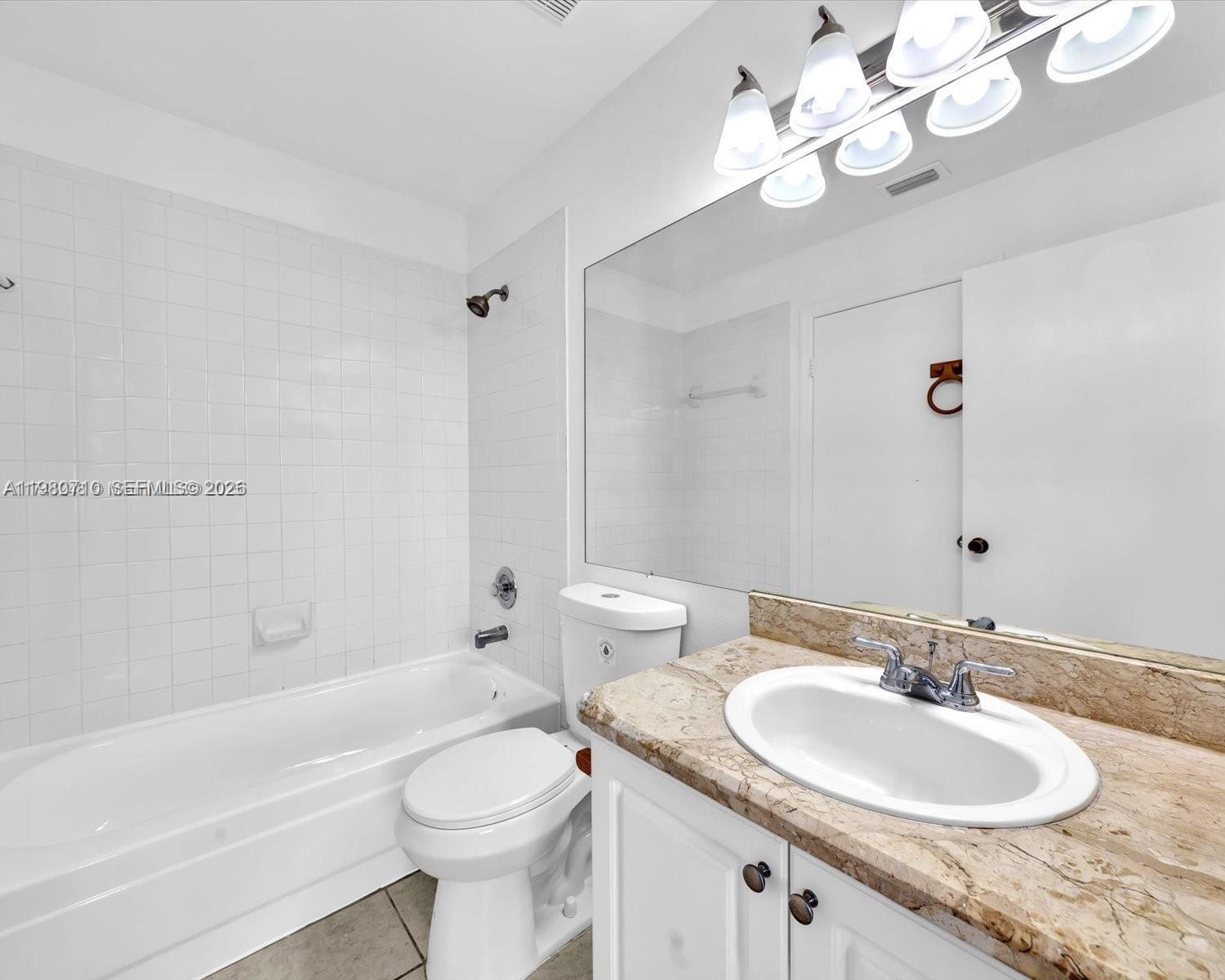 ROYAL PALM PLACE - Residential