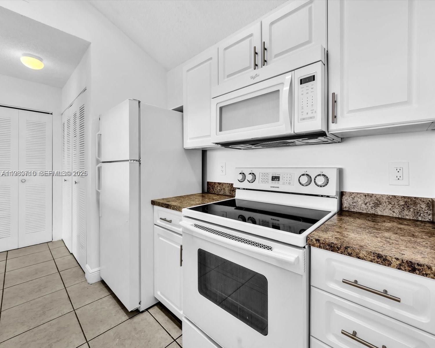 ROYAL PALM PLACE - Residential