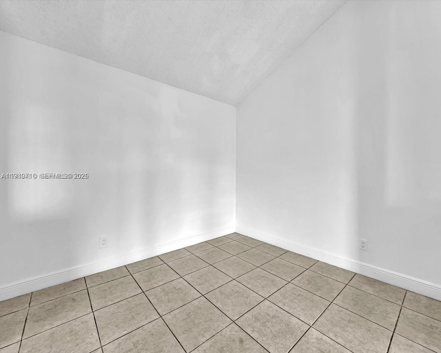 ROYAL PALM PLACE - Residential