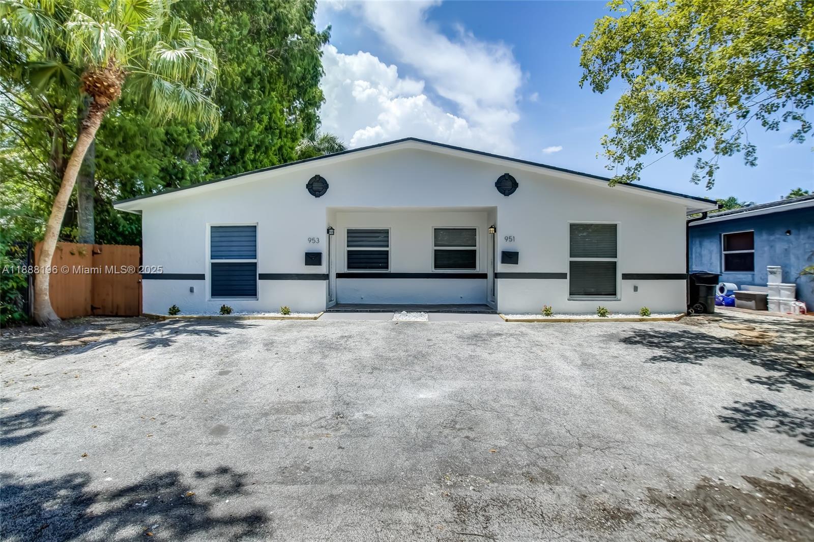 MANDARIN ISLE ADD - Residential Lease