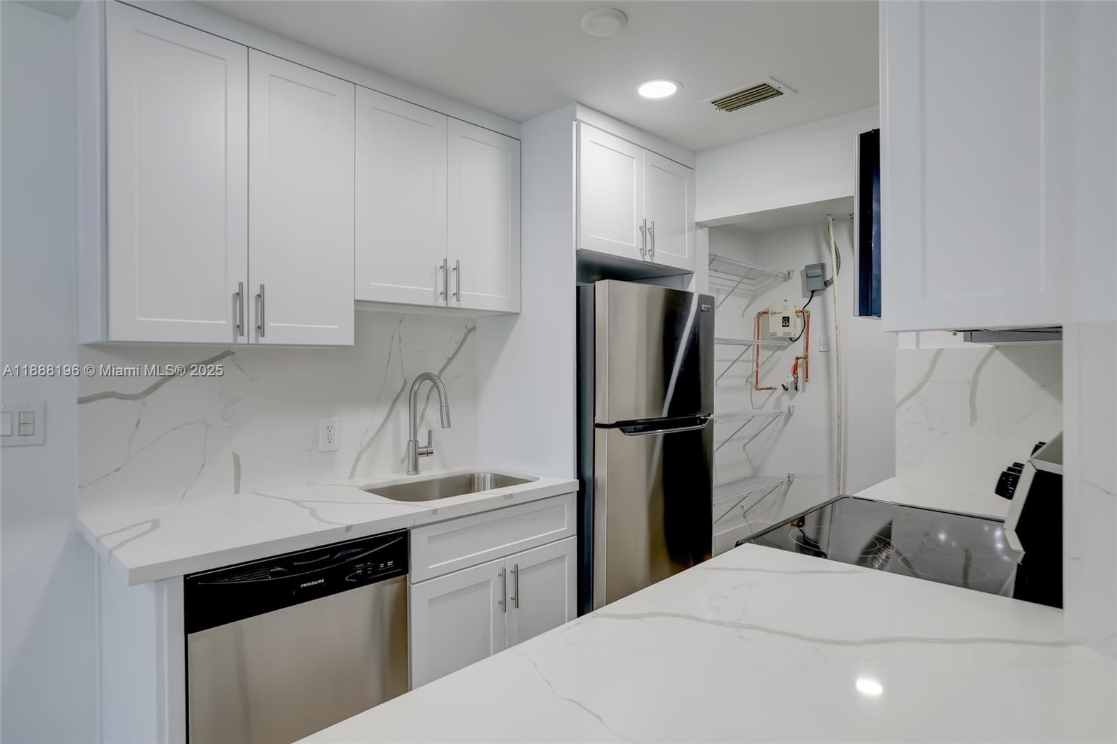 MANDARIN ISLE ADD - Residential Lease