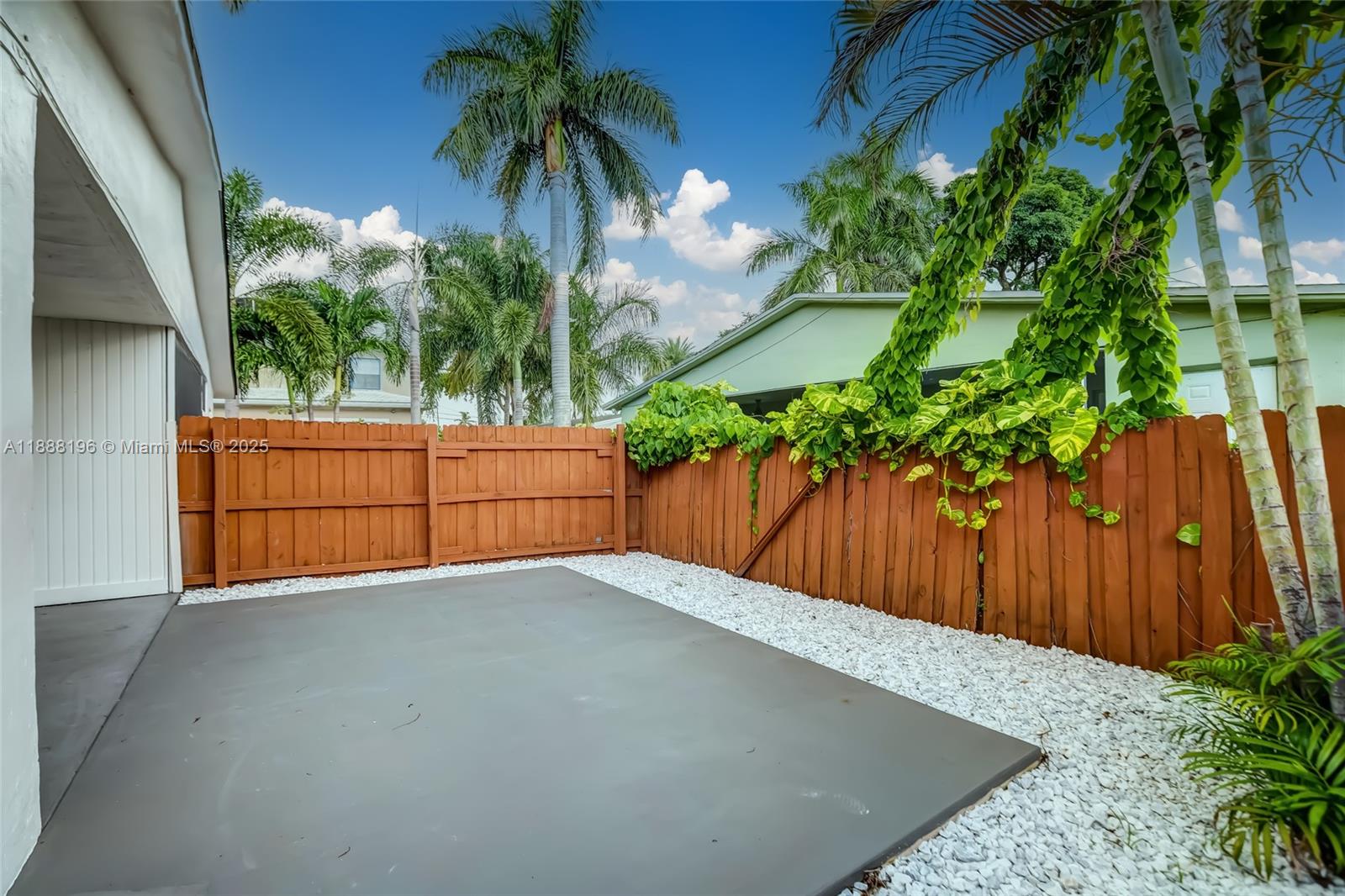 MANDARIN ISLE ADD - Residential Lease
