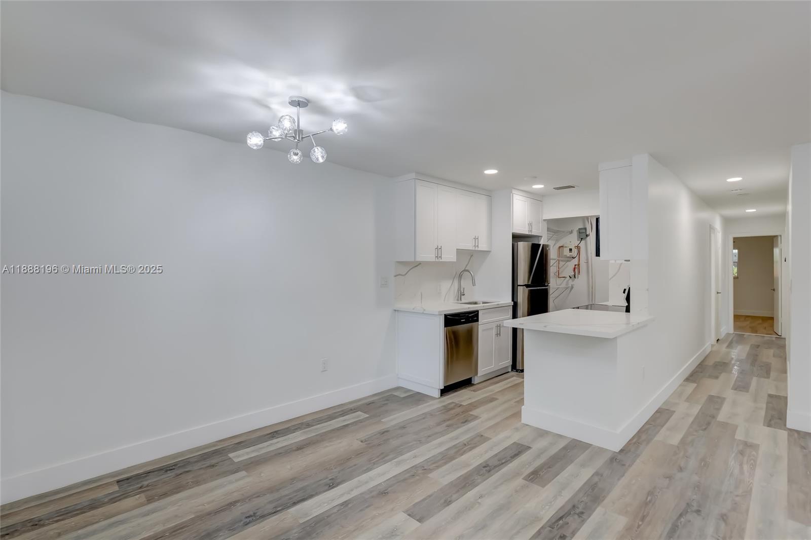 MANDARIN ISLE ADD - Residential Lease