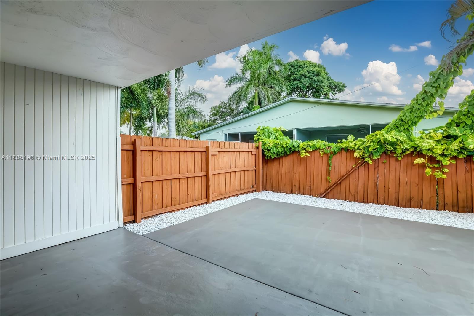 MANDARIN ISLE ADD - Residential Lease
