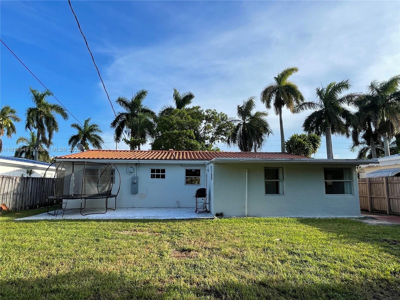 GULFSTREAM ESTATES NO 2 - Residential Lease