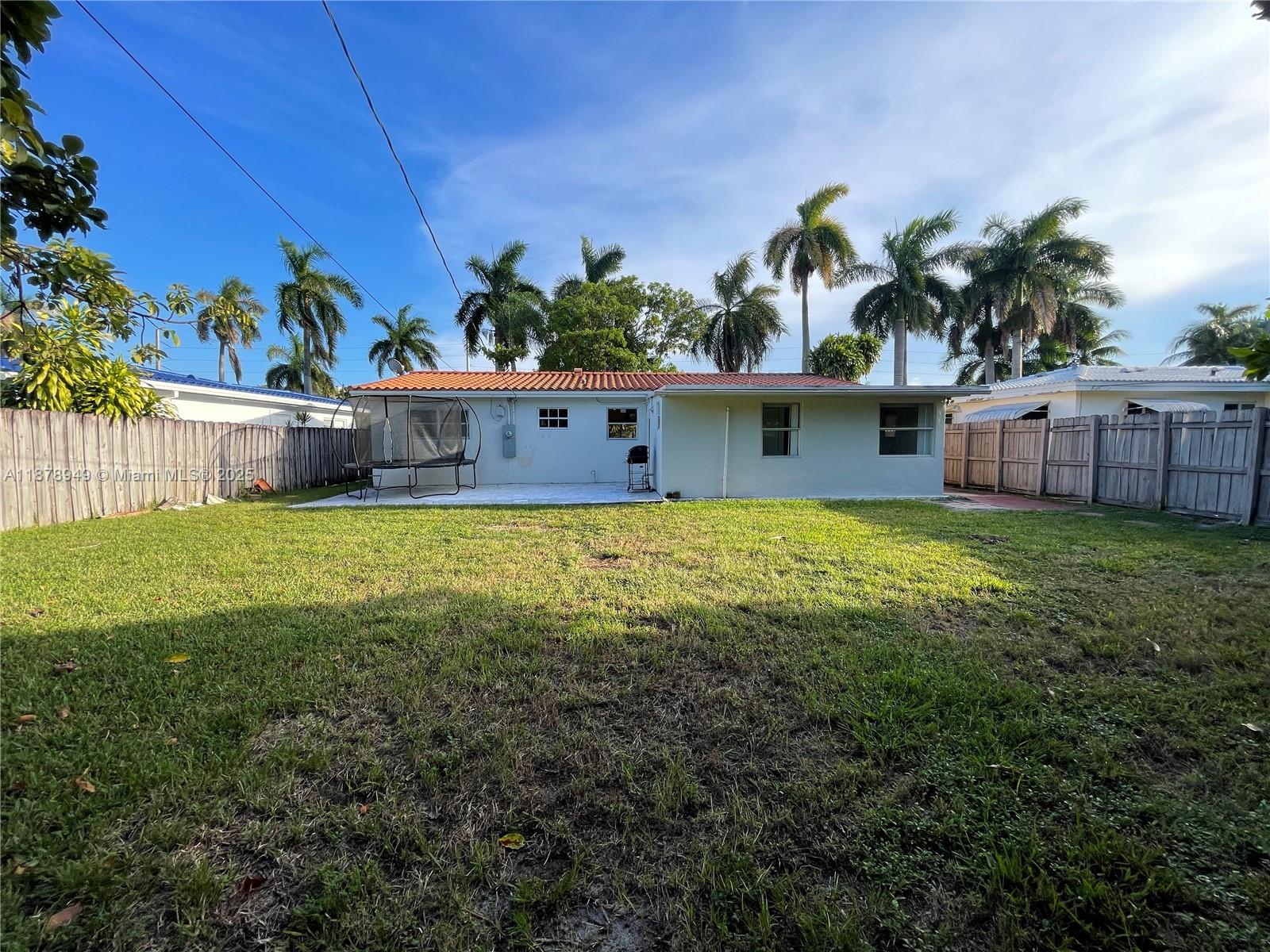 GULFSTREAM ESTATES NO 2 - Residential Lease