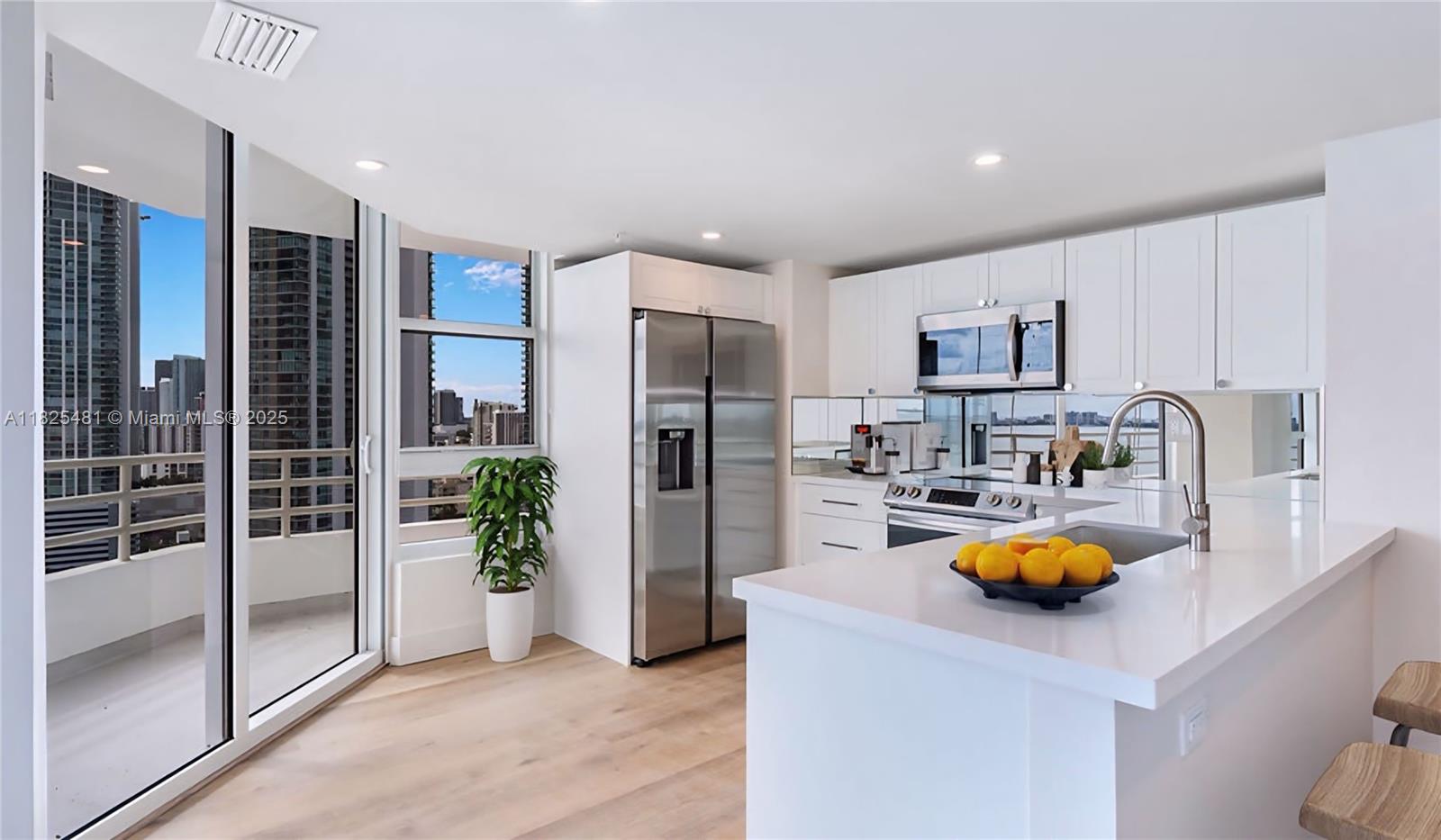 555 NE 34th St 2401