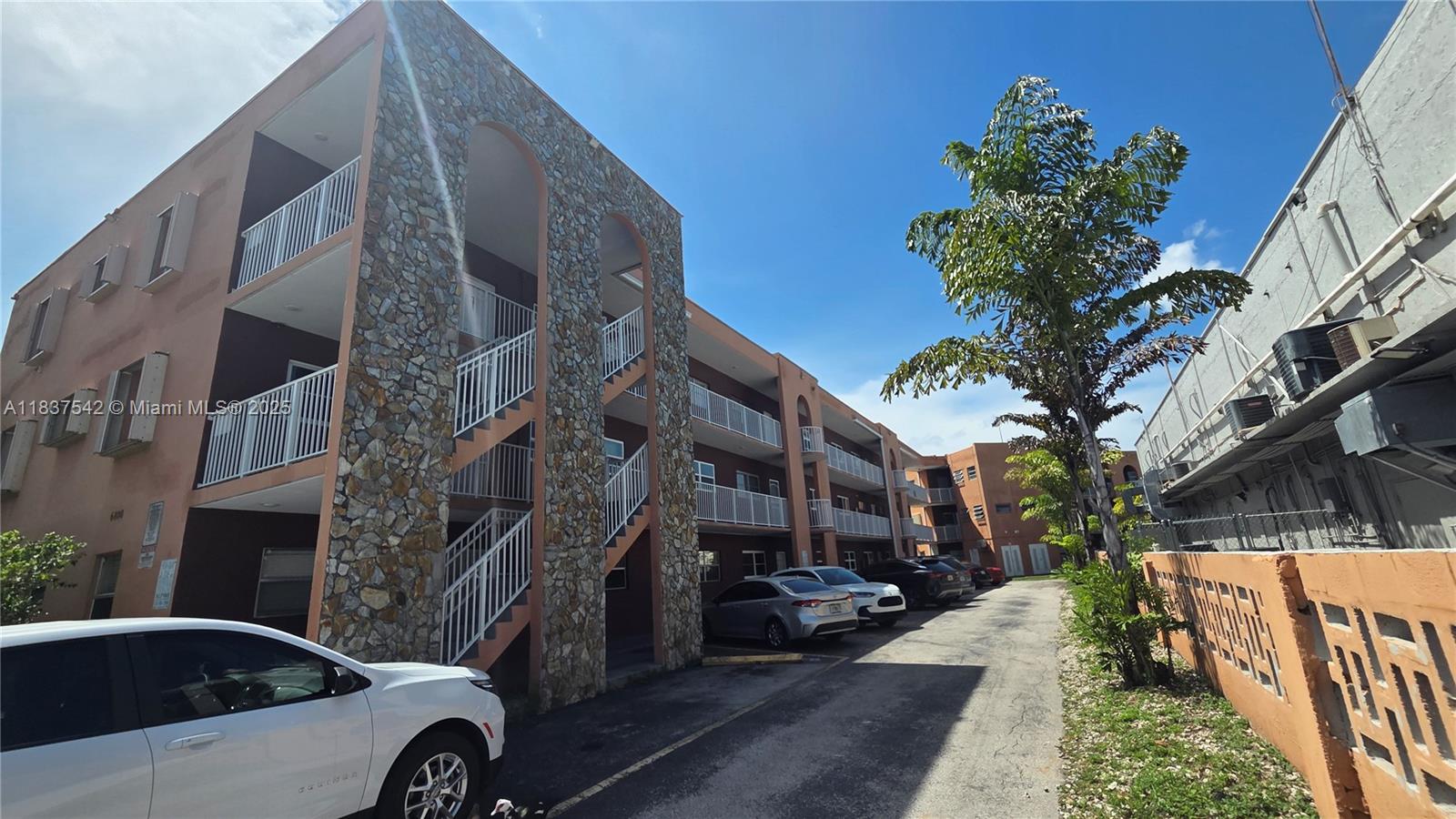 Attention Hialeah, rarely offered for lease, a well-kept apartment with a lot of natural light, is very close to all major roads and the action. Tiles throughout, freshly painted, nice kitchen and stainless steel appliances, spacious balcony, 2 parking spaces + street parking, the community offers laundry and a swimming pool. New window blinds will be installed. Plenty of storage closet.