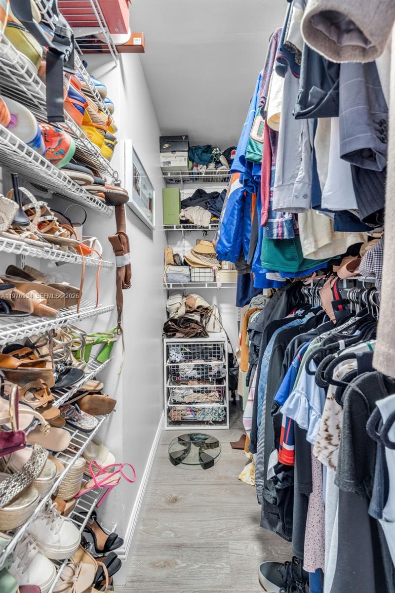 LAND SECTION 8 - Residential