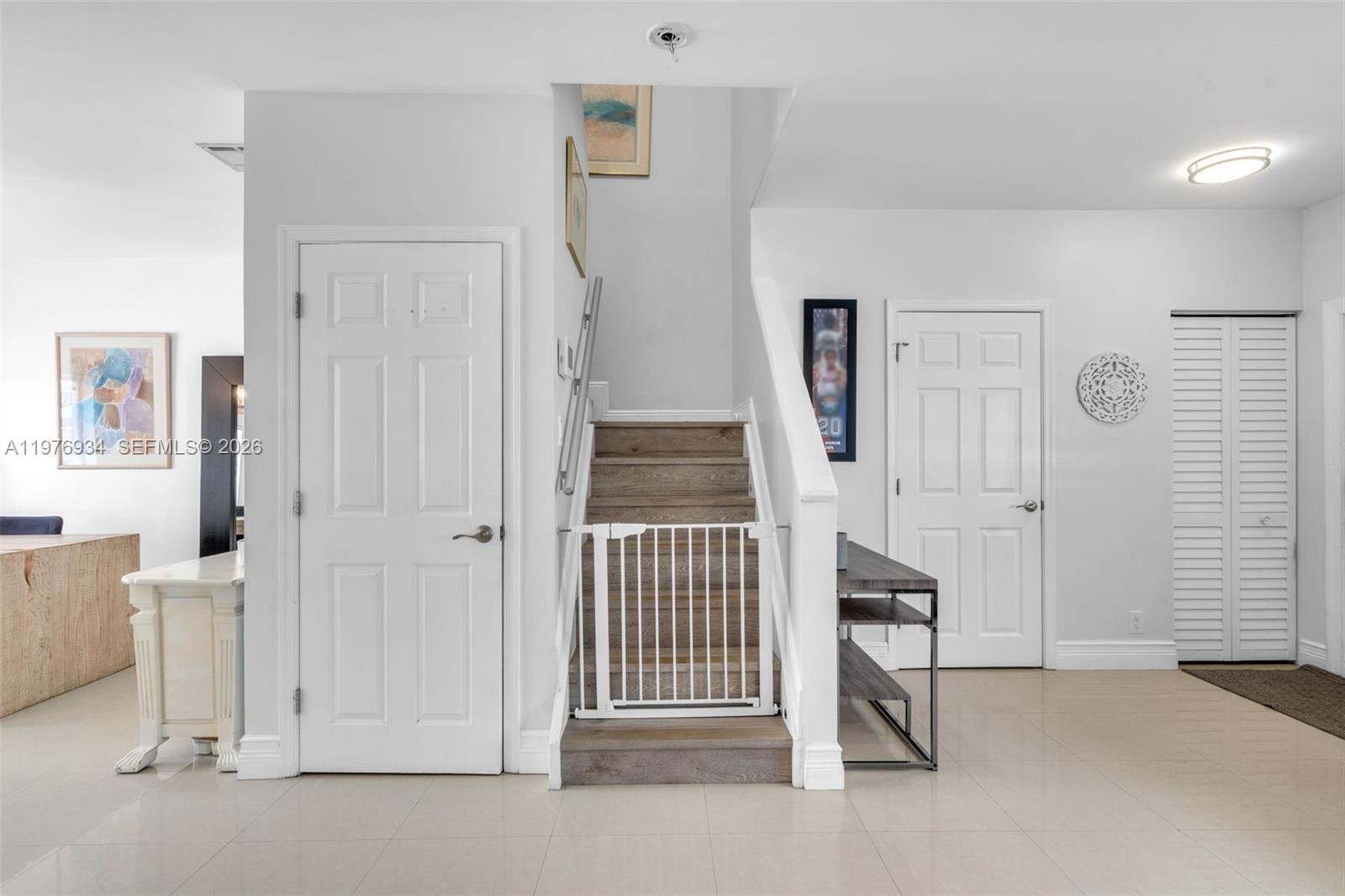 LAND SECTION 8 - Residential