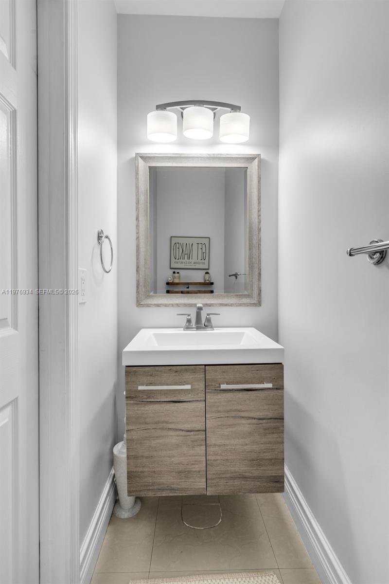 LAND SECTION 8 - Residential